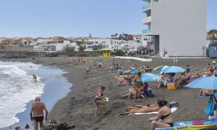 Playas reajusta el servicio de salvamento y socorrismo tras el fin de la temporada alta