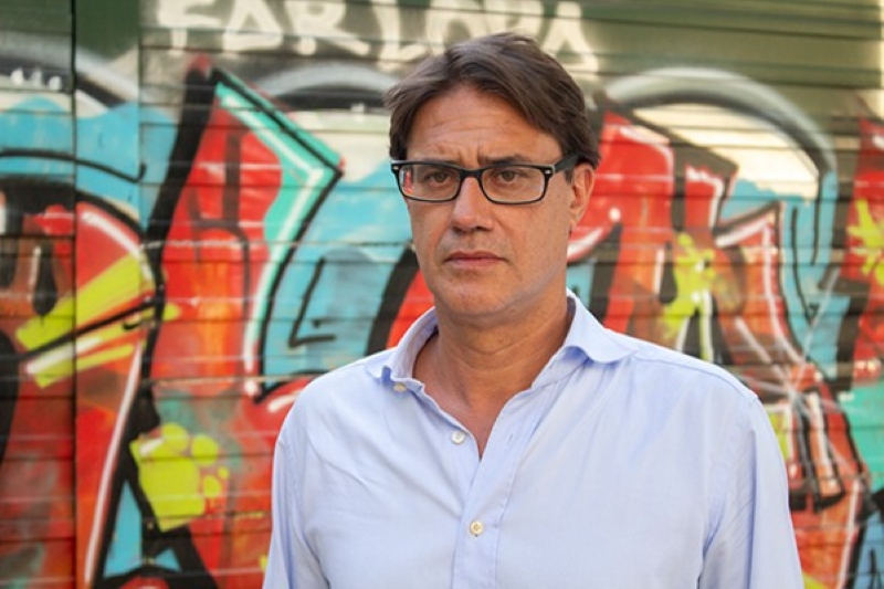 ‘Grito de amor. Hacia una teoría general de las cavidades’, el nuevo poemario de José Félix Valdivieso