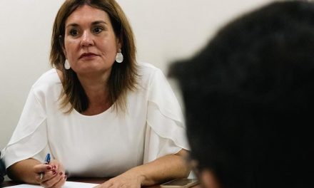 El PP exige a la alcaldesa Darias que incorpore de inmediato a los bomberos de la lista de reserva